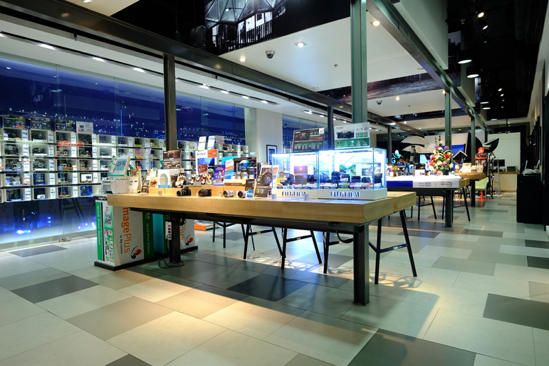 ร้าน บิ๊ก คาเมร่า แกลเลอเรียสาขา เซ็นทรัลพลาซา ลาดพร้าว Shop BIG Camera Galleria CenTralPlaza Ladprao