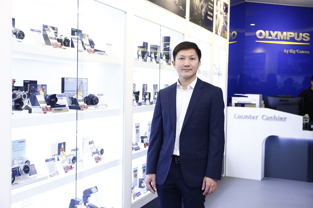 OLYMPUS Store by BIG CAMERA