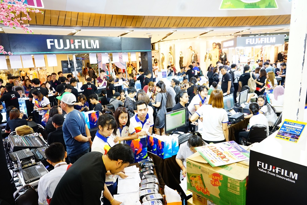 เริ่มแล้ว! BIG CAMERA FESTIVAL 2019 วันที่ 1 - 8 เมษายน 2562 ศูนย์การค้าเซ็นทรัลพลาซา ลาดพร้าว