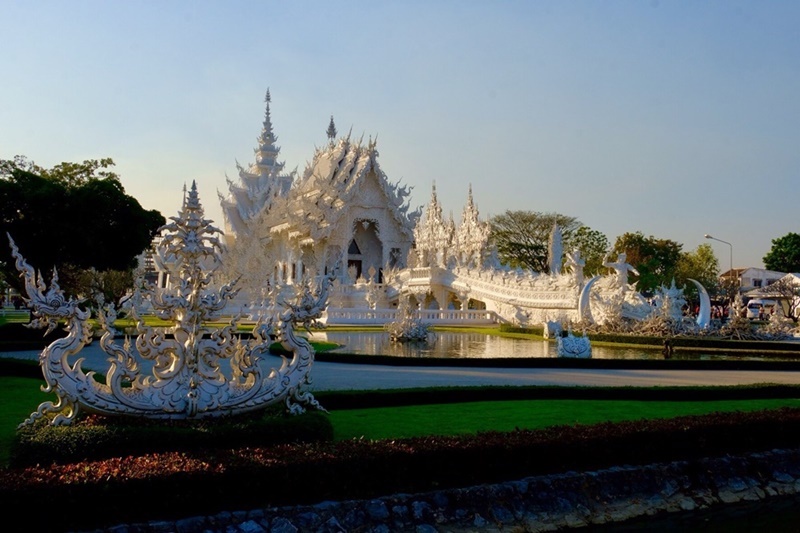 รวมทริคเด็ดถ่ายแฟชั่นเซ็ตยังไงให้อลังการ