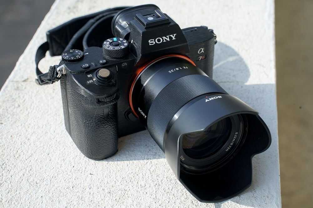 Sony FE 35mm f1.8 เลนส์ไวแสง เบา เล็ก สเปกเหนือราคา