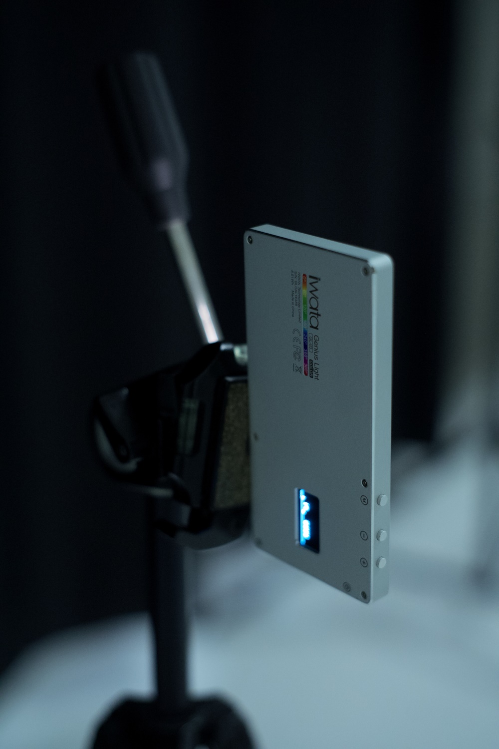 รีวิว iWata GL-03 ไฟ LED พกพาพร้อมคุณภาพเกินตัว