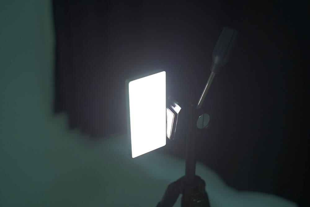 รีวิว iWata GL-03 ไฟ LED พกพาพร้อมคุณภาพเกินตัว