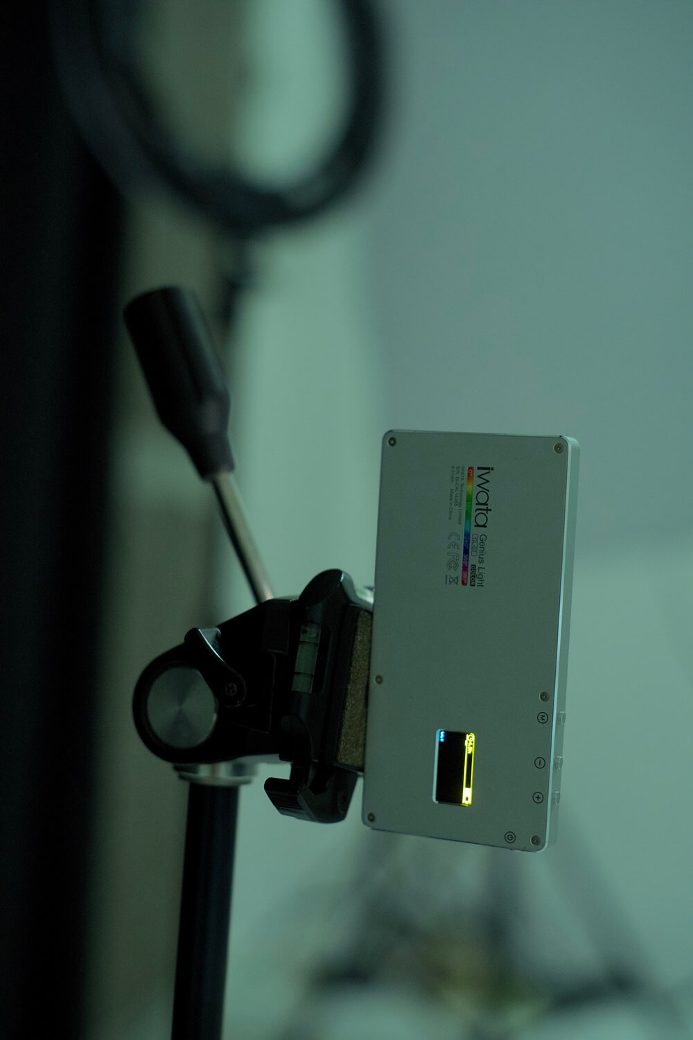 รีวิว iWata GL-03 ไฟ LED พกพาพร้อมคุณภาพเกินตัว