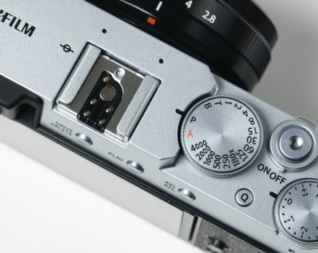 พรีวิว Fujifilm X-E4 สาย Street ต้องมี! กล้อง Rangefinder จอพับเซลฟี่ได้ สี Film Simulation ครบ