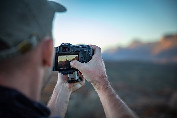 ส่องกล้องใหม่มาแรง Canon EOS RP Full Frame ตัวเล็ก หัวใจแกร่ง สายเที่ยวห้ามพลาด
