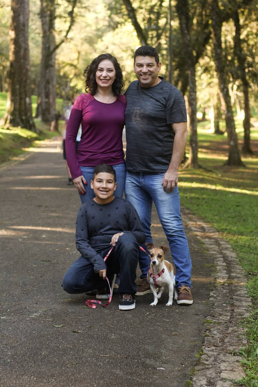 ถ่ายครอบครัว พร้อม สัตว์เลี้ยง ให้อบอุ่นด้วยกล้องใช้งานง่าย!