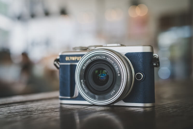 ไอเดียถ่ายรูปคู่แม่กับลูก ให้ความรักอบอวลด้วยกล้อง Mirrorless ใช้งานง่าย!